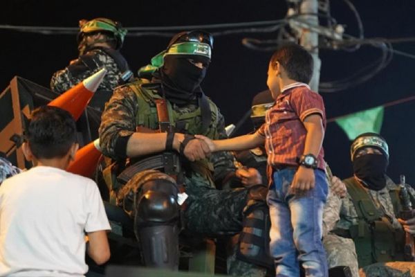 İsrailli esir yakınlarından Hamas açıklaması!