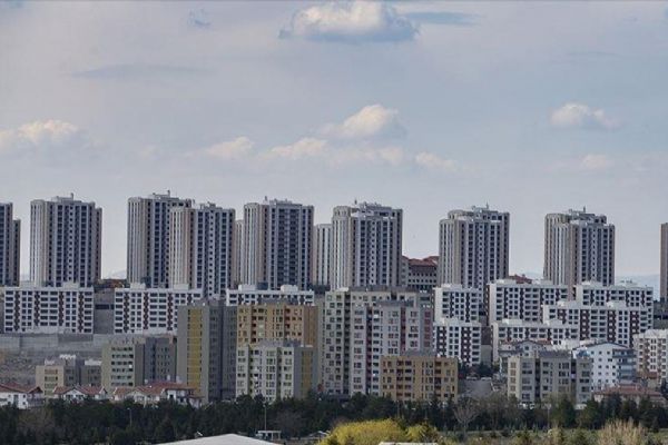 Kira kadar aidat ödeyen site sakinleri isyan etti: Devlet bir an önce kayyum atasın