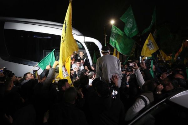 İsrail'in serbest bıraktığı Filistinli esirden Gazze'ye mesaj: Batı Şeria'da direnişin izinde kalacağız