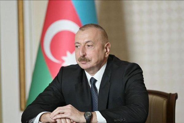 Blinken ile görüşen Aliyev: Ermenistan görüşme sürecini uzatmaya çalışıyor