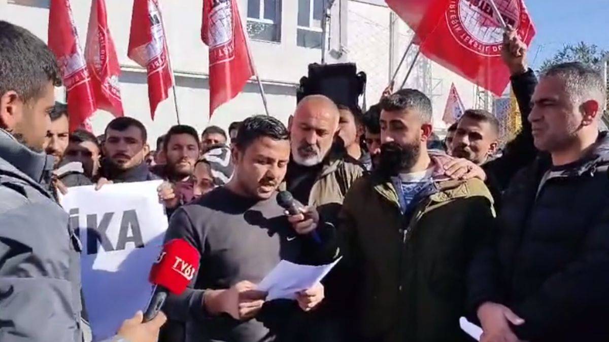 Özak Tekstil'de işçiler iş bıraktı