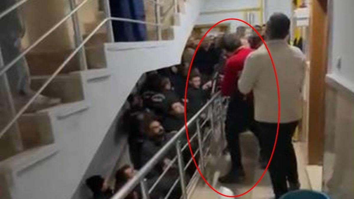 Ev sahibini dışarı atıp, kapıyı kilitleyen hırsız