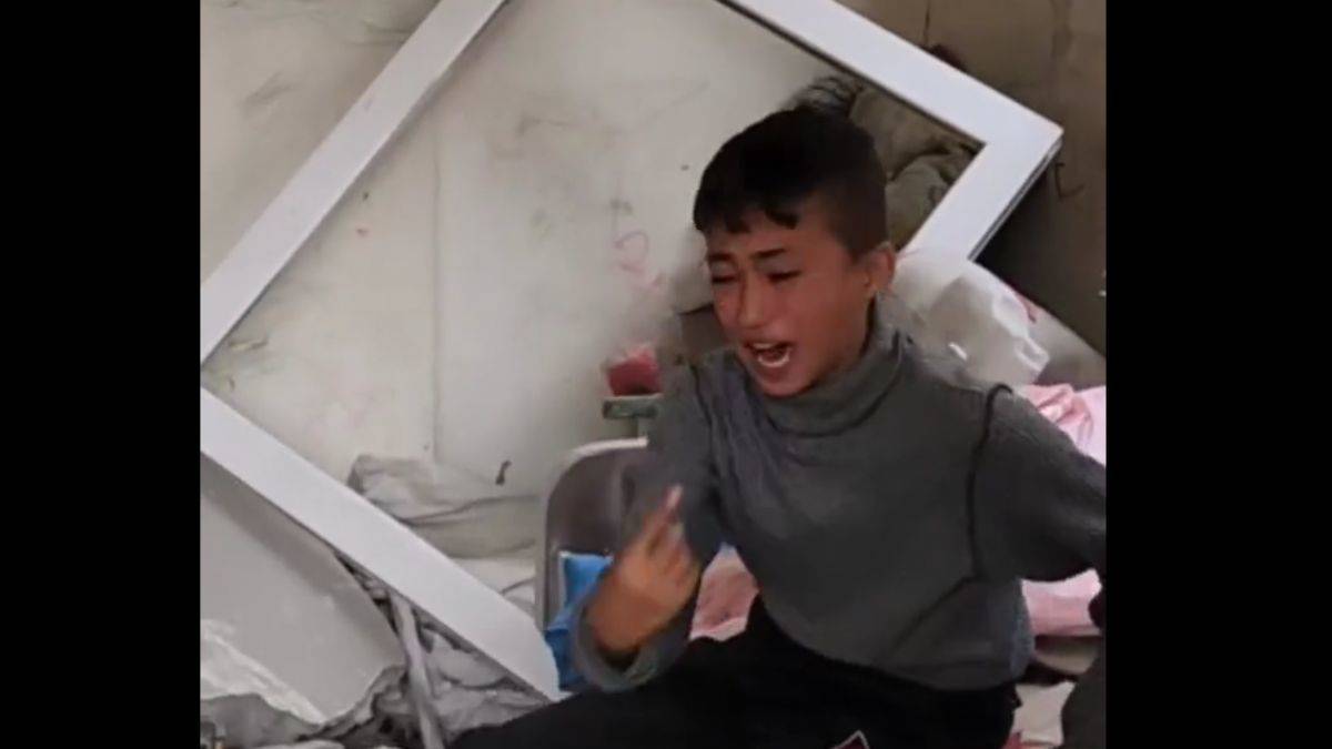 Gazzeli çocuk: 'Kumbaramdaki parayı bile almışlar'