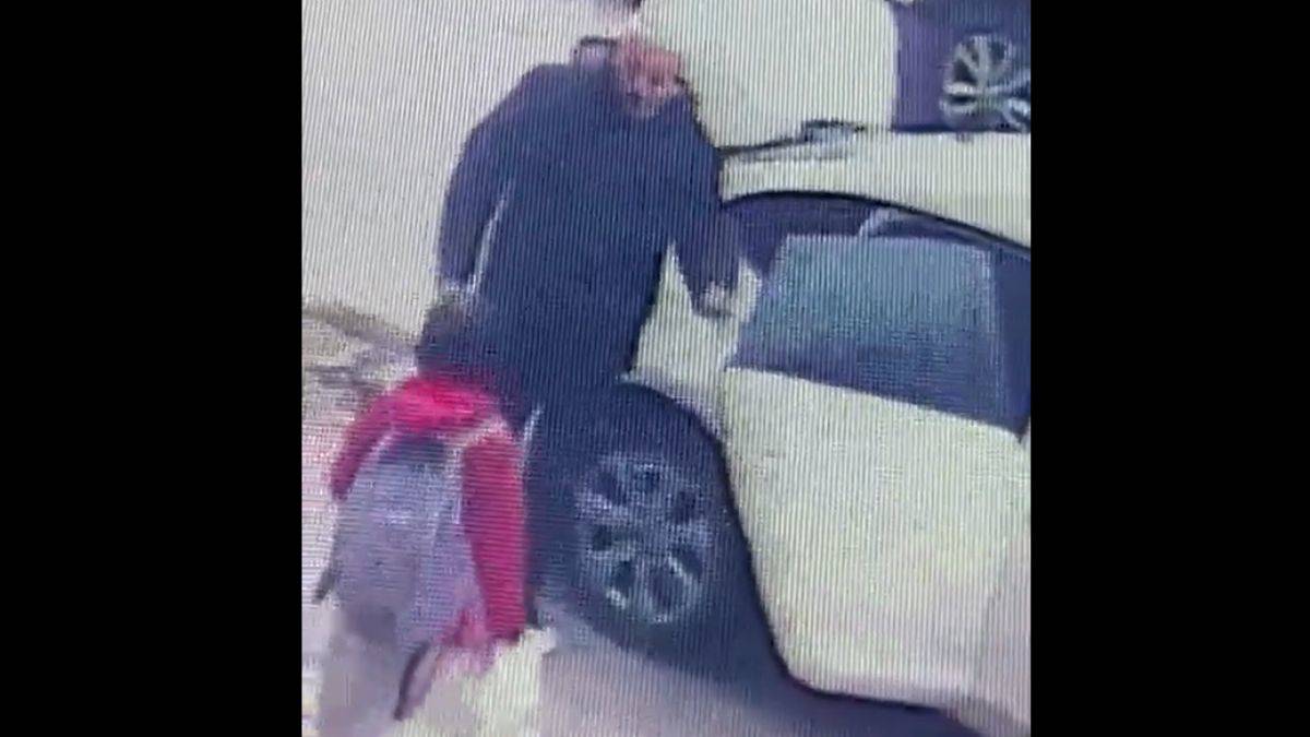 Kız çocuklarını kaçırmaya çalıştı