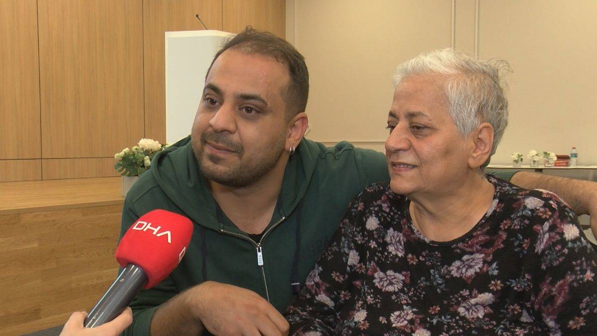 Cebinde ceset torbasıyla geldiği hastanede annesiyle zeybek oynadı