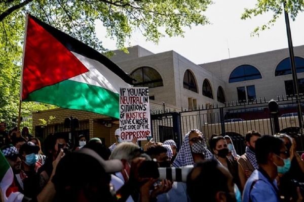 İsrail'in Washington Büyükelçiliği önünde Filistin'e destek gösterisi