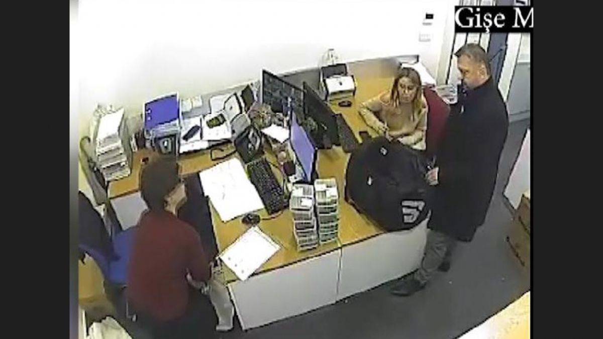 Denizbank: 2 milyon 490 bin dolar teslim edildi