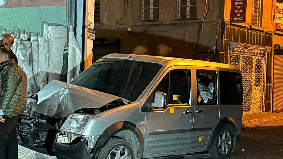 Aracında silahlı saldırıya uğrayan kişi öldü