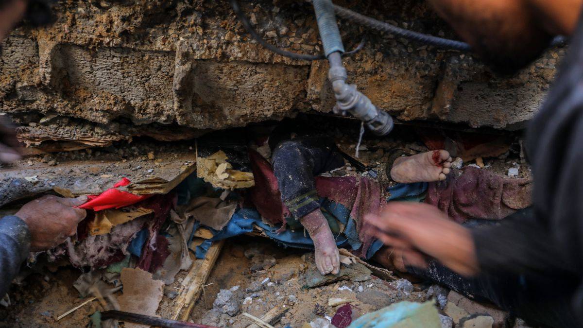 Rus uzman Naumkin: İsrail suç işliyor