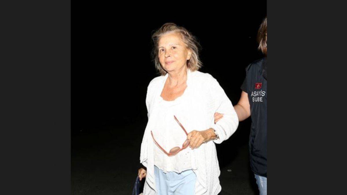 Nazlı Ilıcak yeniden cezaevine girdi