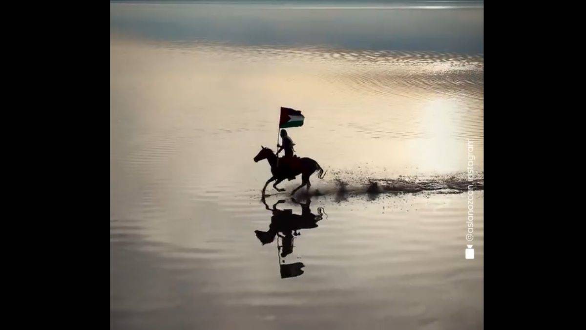 Atlı okçu Şanlı'dan 'Nehirden denize Filistin' paylaşımı