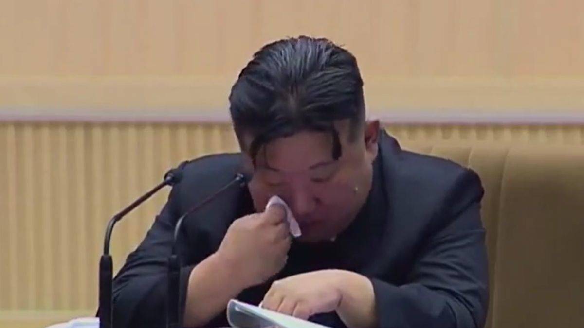 Kuzey Kore başkanı çocuk yapın derken ağladı