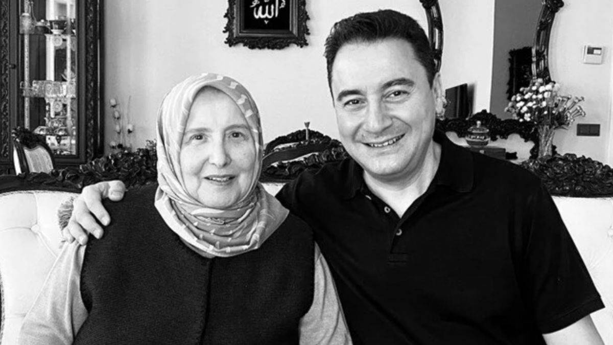Ali Babacan'ın annesi hayatını kaybetti