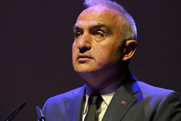Bakan Ersoy'dan taziye mesajı: Türk müziği eşsiz hafızasını kaybetti