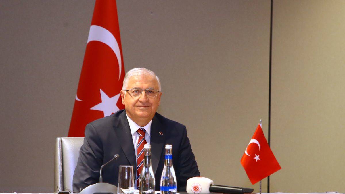 Bakan Güler'den 'savaş uçağı' açıklaması