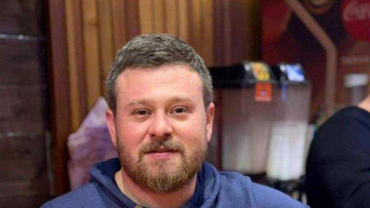 ‘Eşime baktın’ kavgası; kalbinden bıçaklanıp öldürüldü