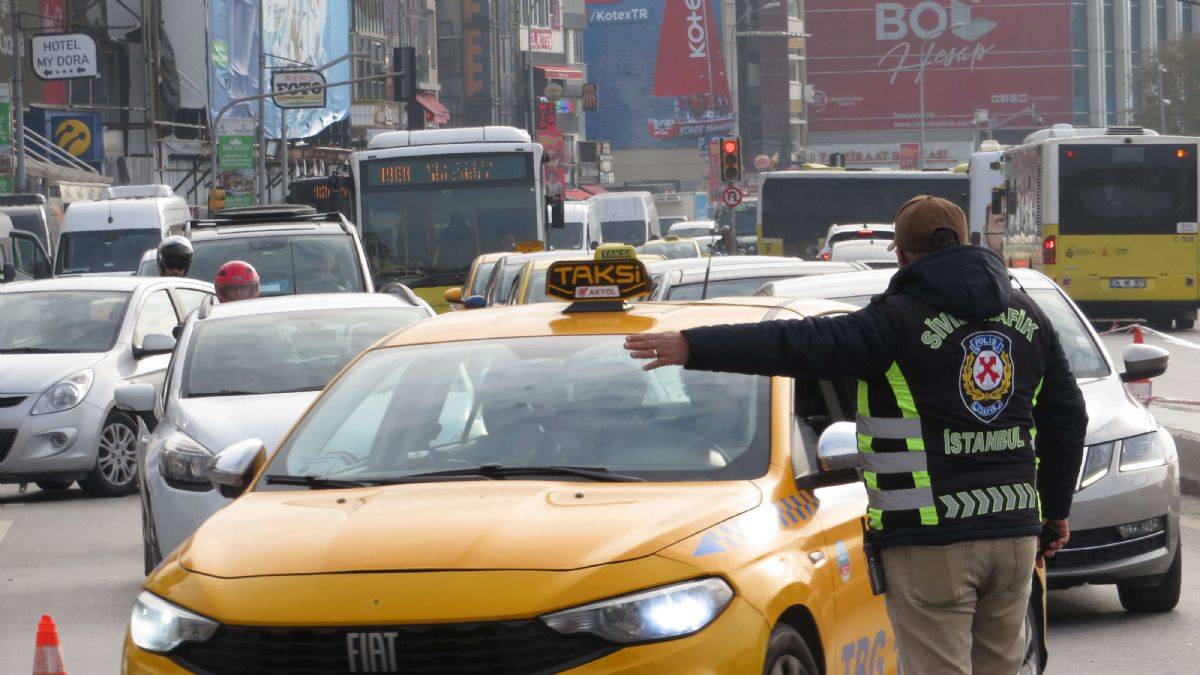 Taksici: En kolay cezayı bize yazıyorlar