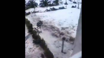 Rusya'da deniz suları kıyı bölgesini yuttu