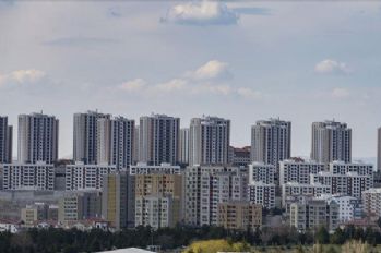 Kira kadar aidat ödeyen site sakinleri isyan etti: Devlet bir an önce kayyum atasın