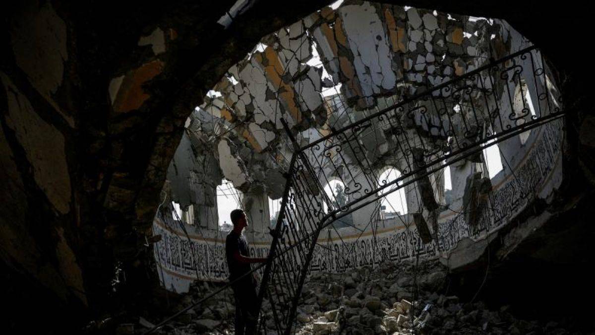 İsrail gece boyu Gazze'yi bombaladı