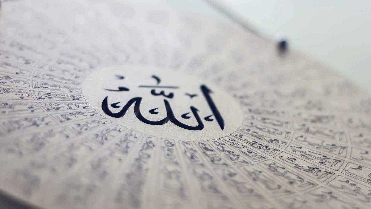 'Müslüman olunca isim değiştirmek zorunda mıyız?'