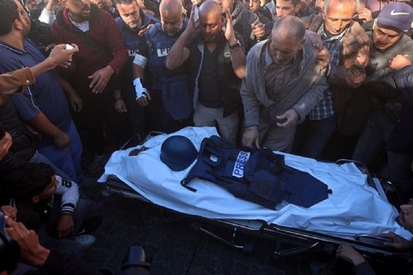 Al Jazeera, İsrail katlettiği kameramanı için UCM'ye başvuracak