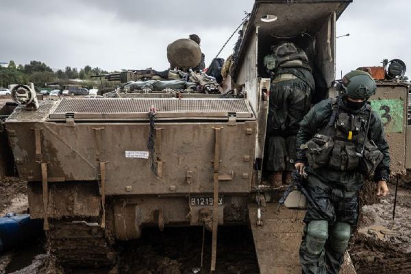 İsrail'in Gazze'de biri rütbeli iki askeri daha öldürüldü!