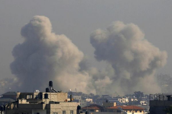 İsrail jetleri Gazze'ye yine ölüm yağdırdı