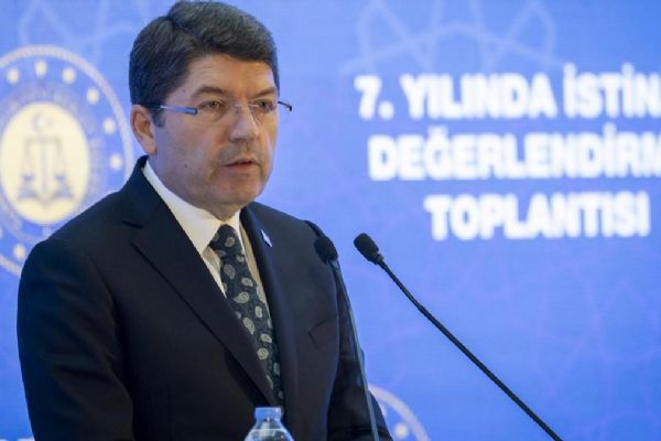 Bakan Tunç: Sahte delil üreterek hukuku yok saydılar