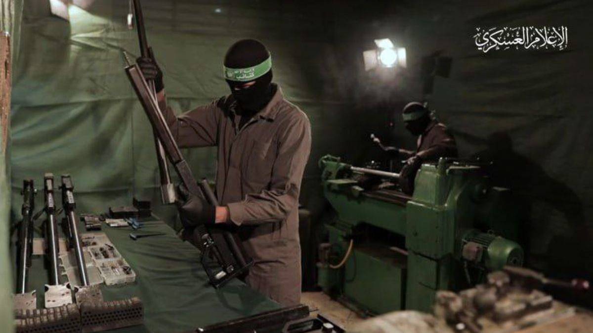 Kassam'ın 'kendi elleriyle' ürettiği keskin nişancı tüfekleri