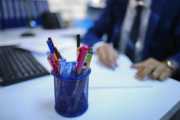 İş sözleşmesine bakmadan imza atmayın