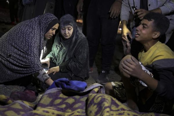 ''300 Filistinli esir zor şartlar altında''