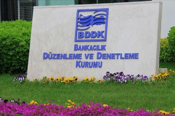 BDDK'nın risk grupları ve kredi sınırlarını düzenleyen yönetmelikleri Resmi Gazete'de
