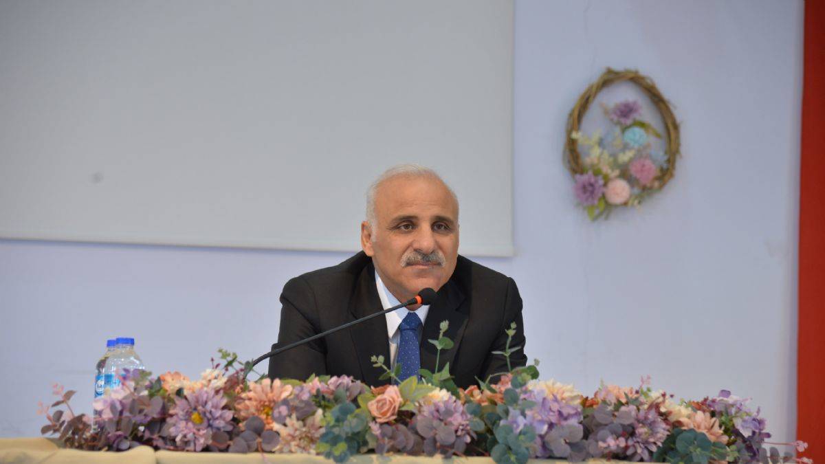 Başkan Zorluoğlu gençlerle tecrübelerini paylaştı