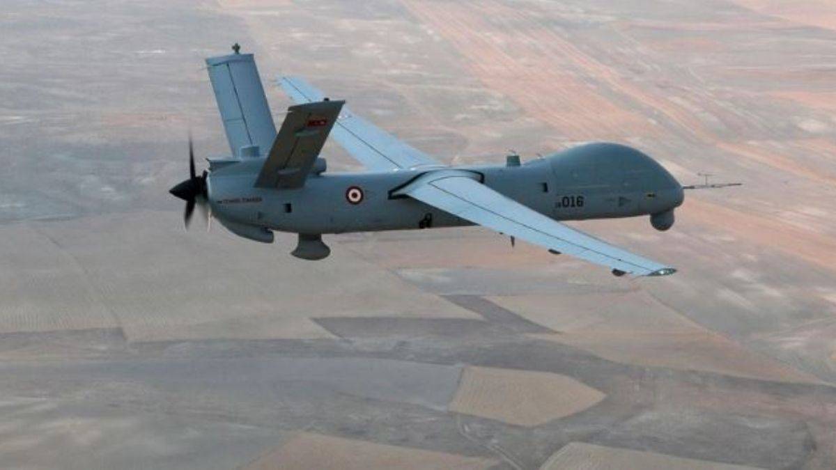 Kazakistan, milli İHA'sı için gün sayıyor