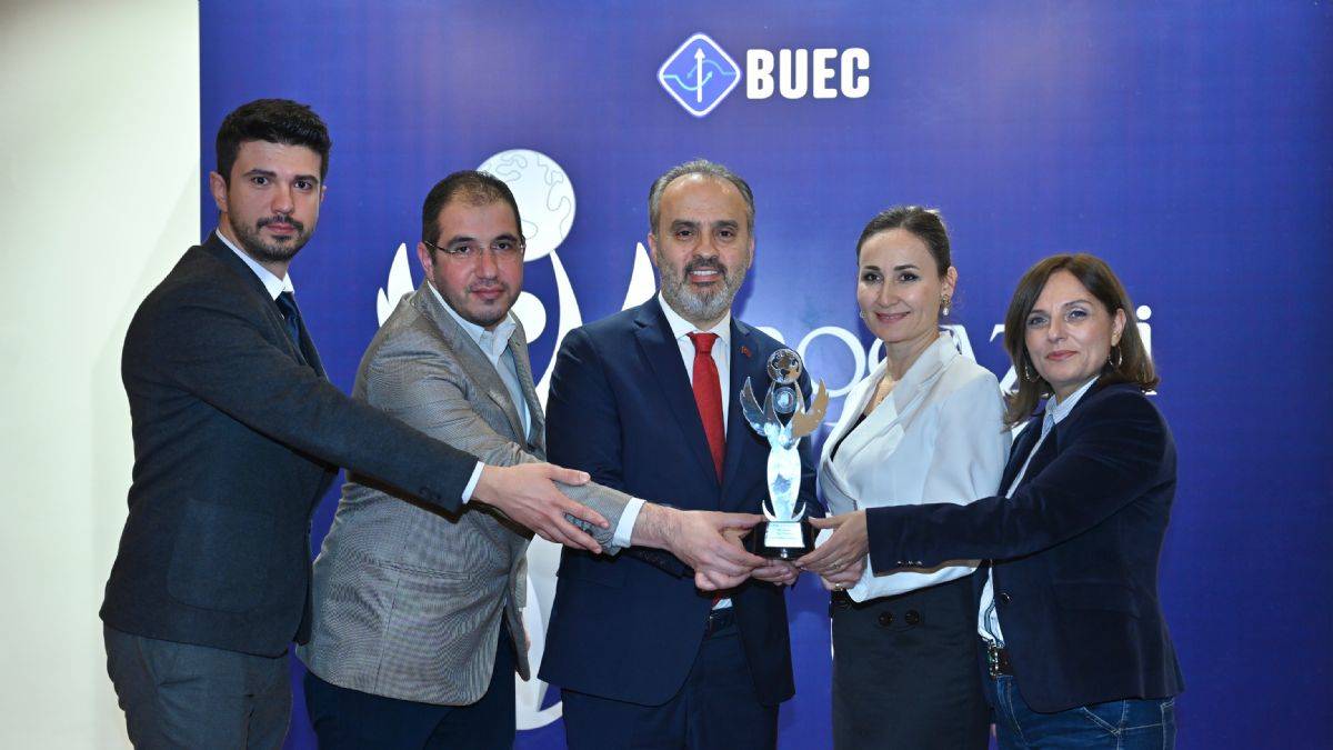 'Yılın Çevreci Yerel Yönetimi' ödülü Bursa'ya geldi