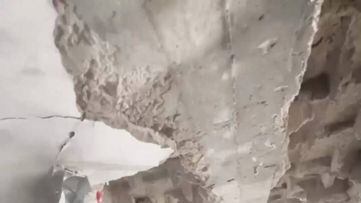 'İnsanlarımız enkaz altında bir gün 10 gün, 20 gün kalıyor'