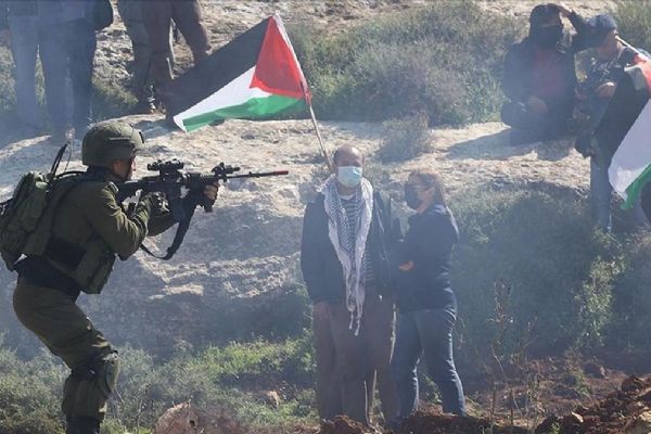 Filistinli 80 kadın esir işkence ve açlıkla karşı karşıya