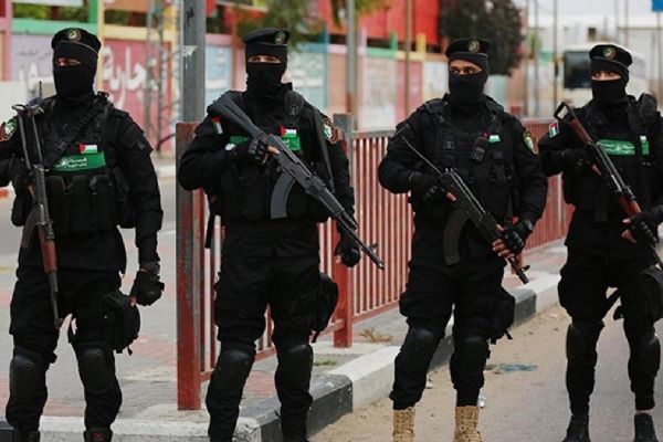 Kassam Tugayları, İsrail askerleri ile araçlarını hedef aldı