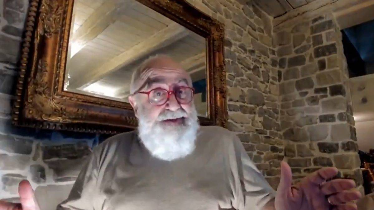 “Lağım gibi taşan Arap düşmanlığı nereden besleniyor?”