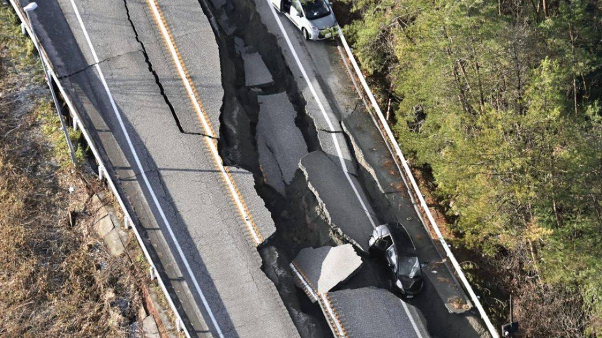 Japonya'daki depremde yıkımın görüntüleri ortaya çıktı