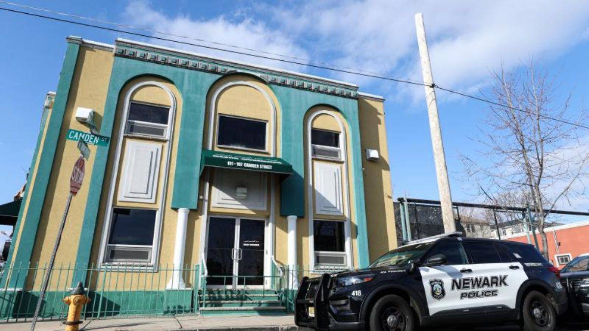 ABD'deki camide imam öldürüldü