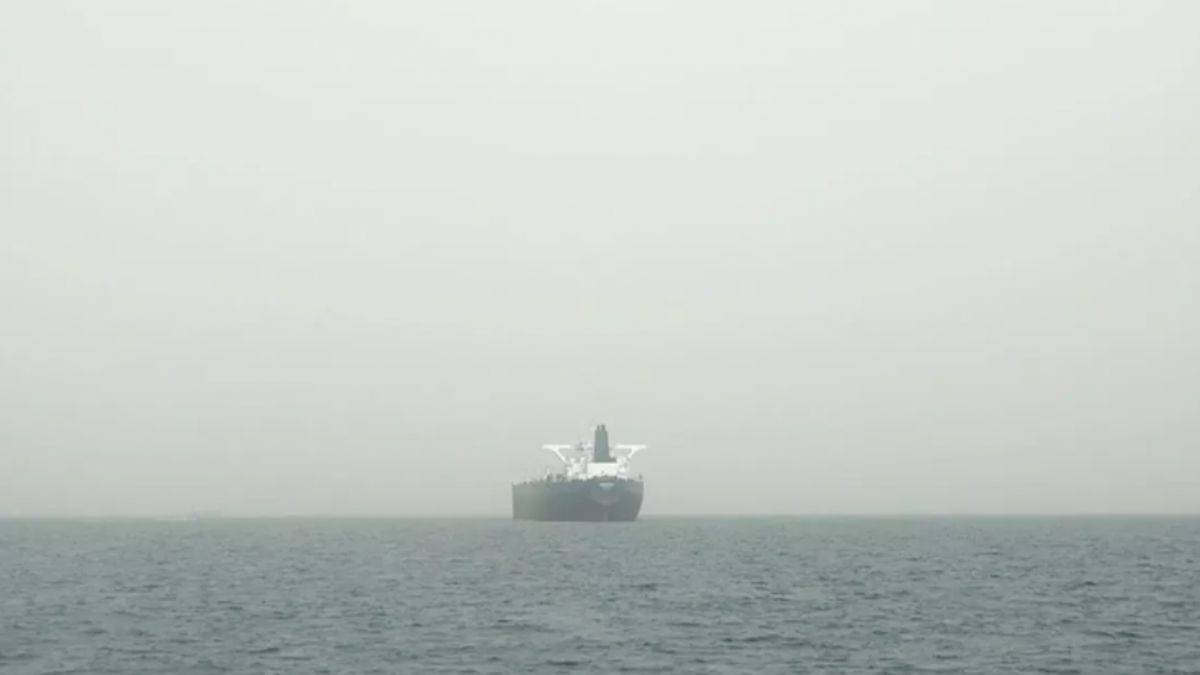 Kızıldeniz'deki gemi trafiğinin rotası Ümit Burnu'na kaydı!