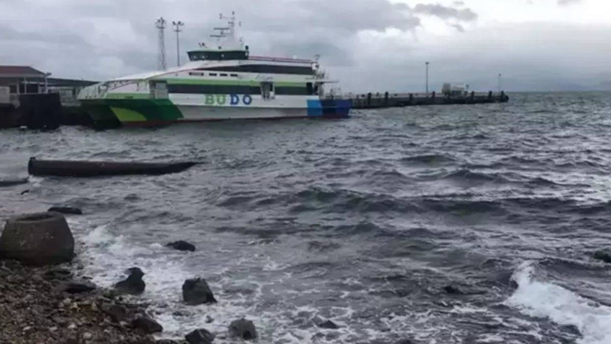Deniz seferleri iptal! Olumsuz hava şartları giderek ağırlaşıyor