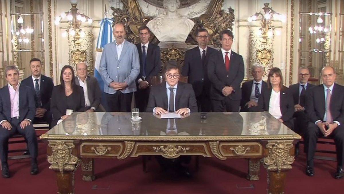 Arjantin resmen IMF'ye teslim