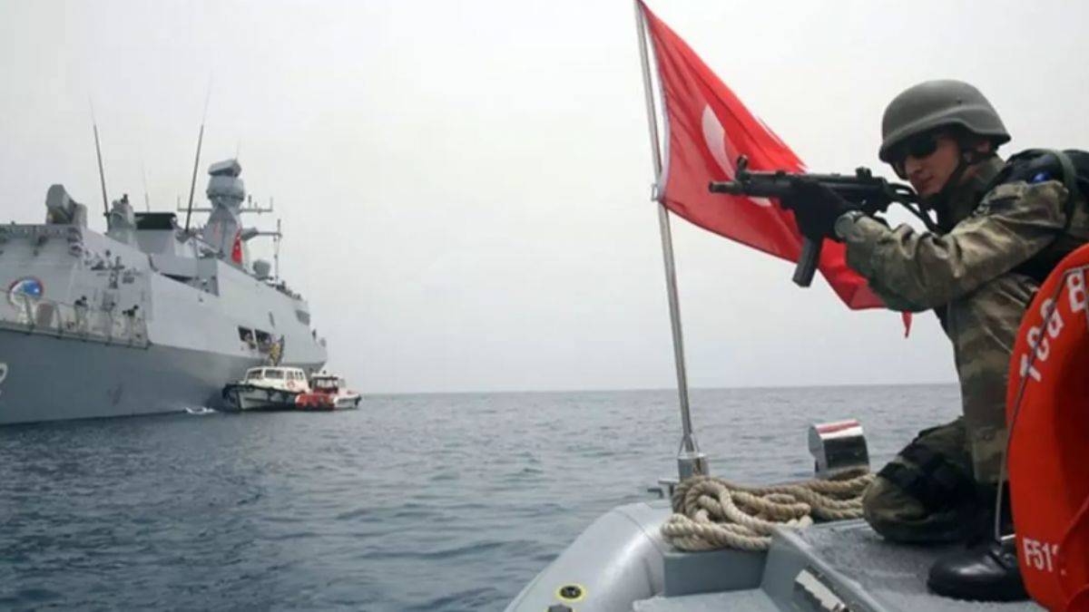 Türk askerinin Aden Körfezi'ndeki görev süresi uzatılıyor