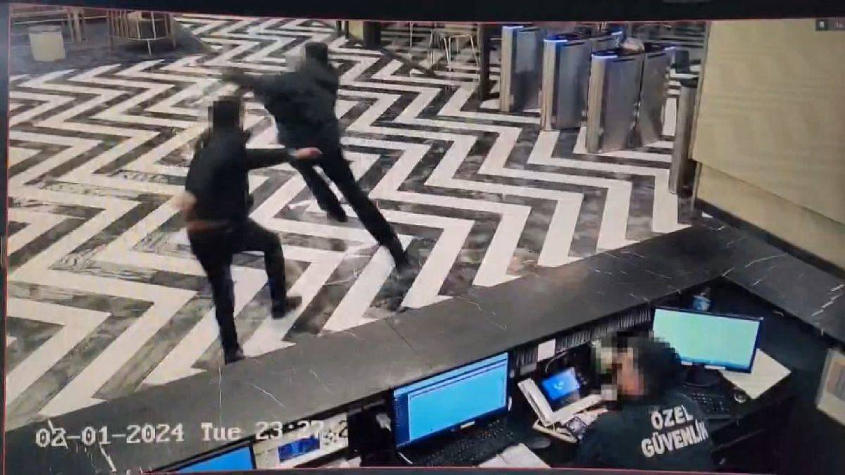 Rezidansta uyuşturucu satışı; suçüstü yakalandı