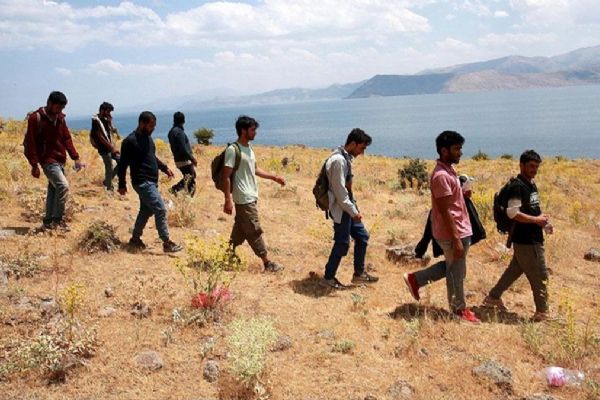 Ülkesine dönen Afganların sayısı belli oldu