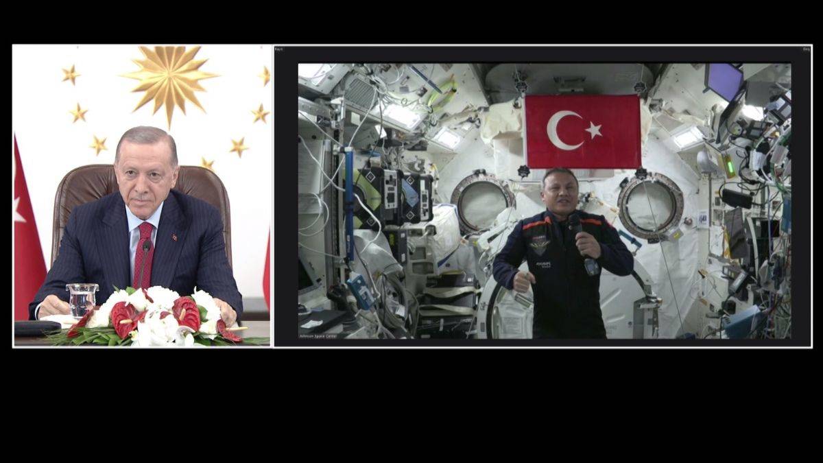 Erdoğan, Alper Gezeravcı ile görüştü