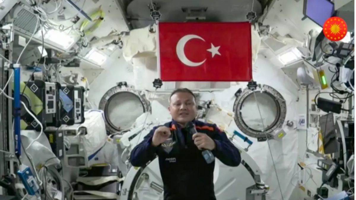 İlk Türk astronot Alper Gezeravcı, bugün 2 deney yapacak
